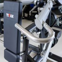 T909 Жим от плеч